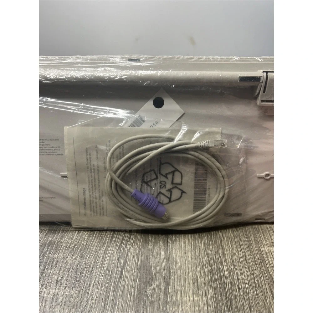 VTG Fujitsu Siemens Keyboard S26381-K293-V110 5 Pin Din Coiled Cord New Sealed!